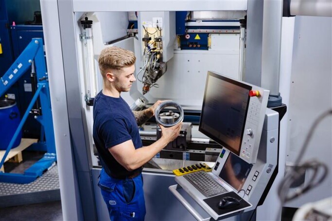 Ausbildung Zerspanungsmechaniker (m/w/d) 2027, 1. Bild